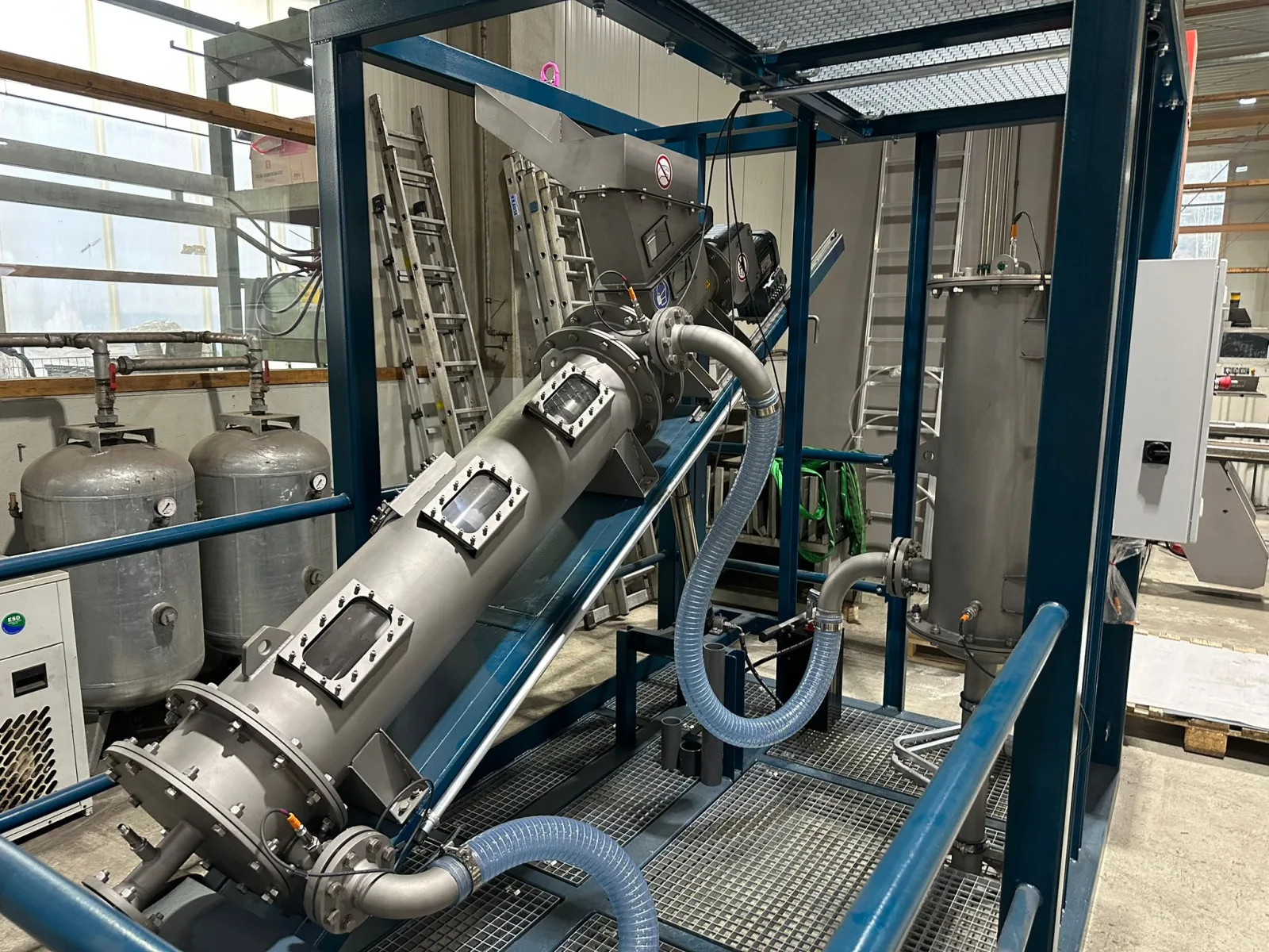 Circulyzer Kooperationsprojekt — Recycling-Anlage mit Filterschneckenpresse von Ecotech Styria